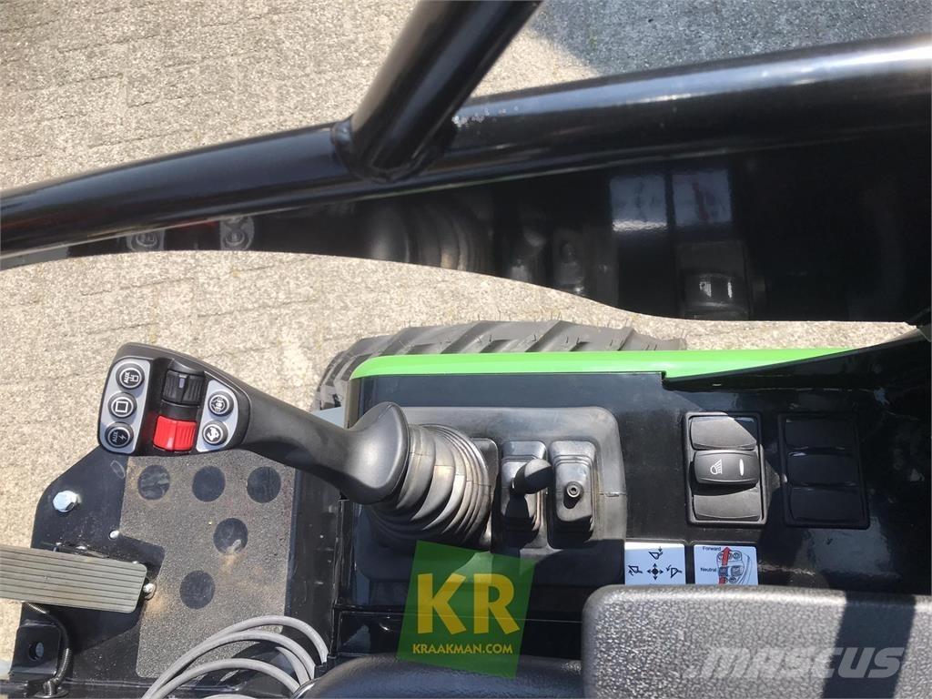 GiANT G2200E Čelni nakladalci in kopači