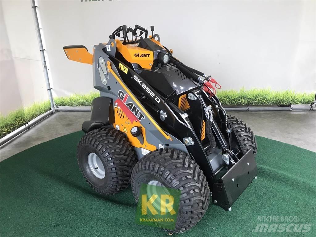 GiANT SK252D Čelni nakladalci in kopači