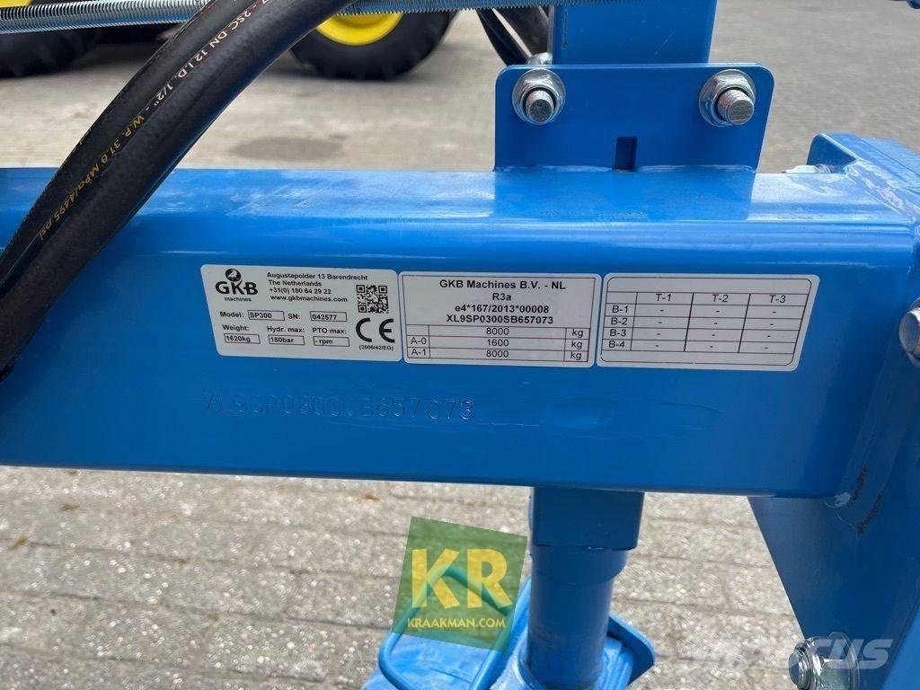  GKB Sandspreader Trosilci peska in soli