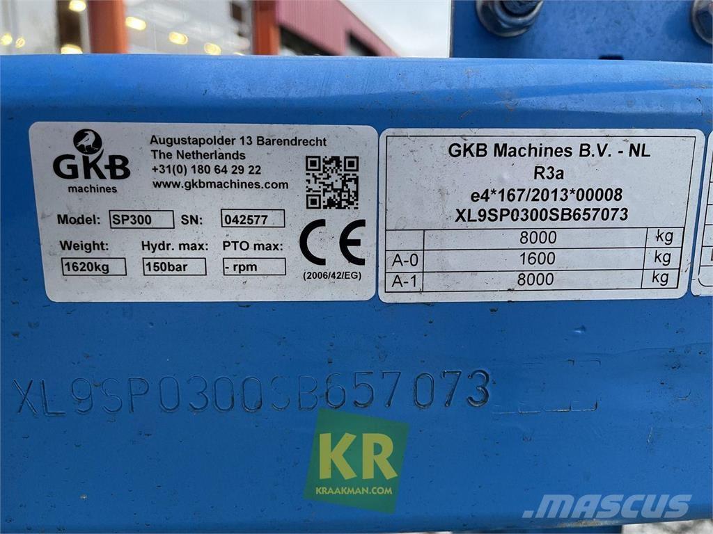  GKB Sandspreader Trosilci peska in soli