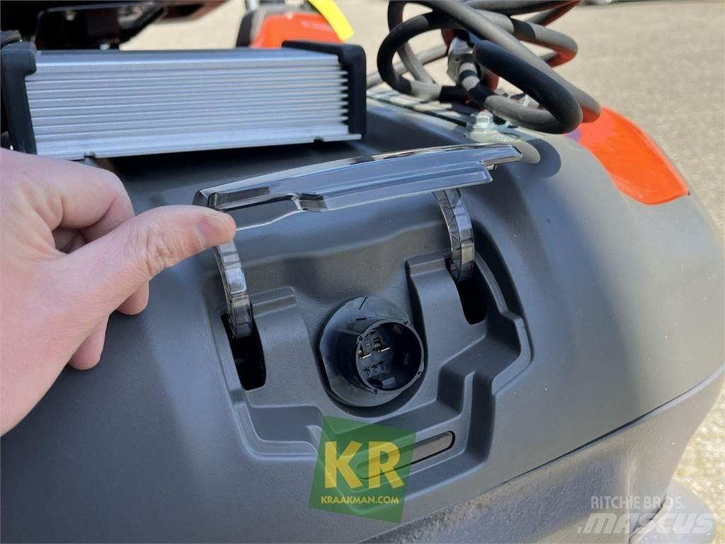 Husqvarna R200iX Vrtni traktor kosilnice