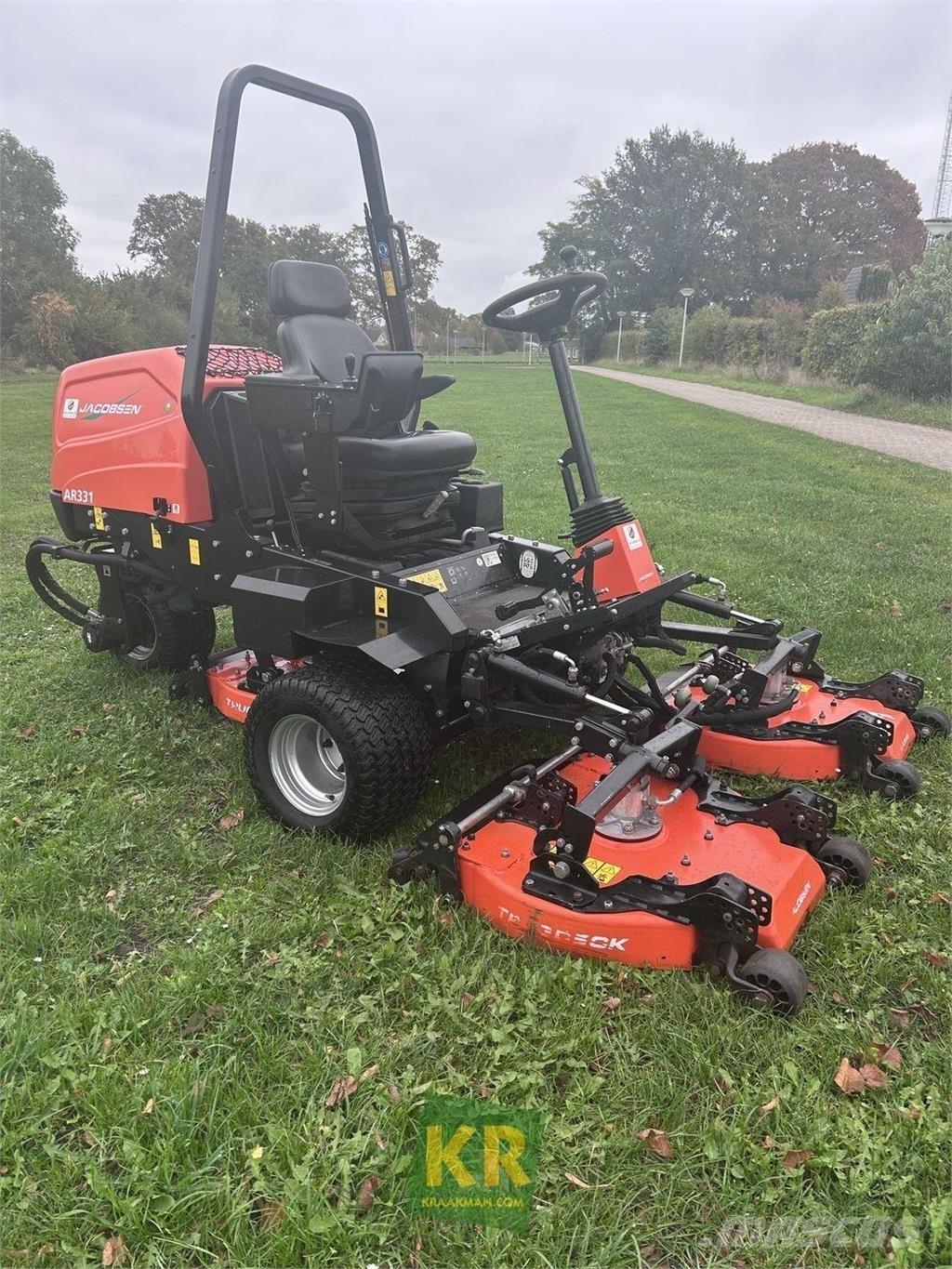 Jacobsen AR331 Kosilnice za grobi teren
