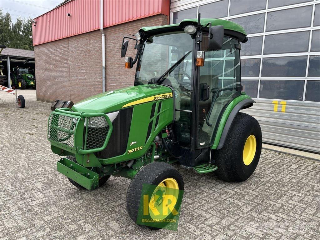 John Deere 3038R Manjši traktorji