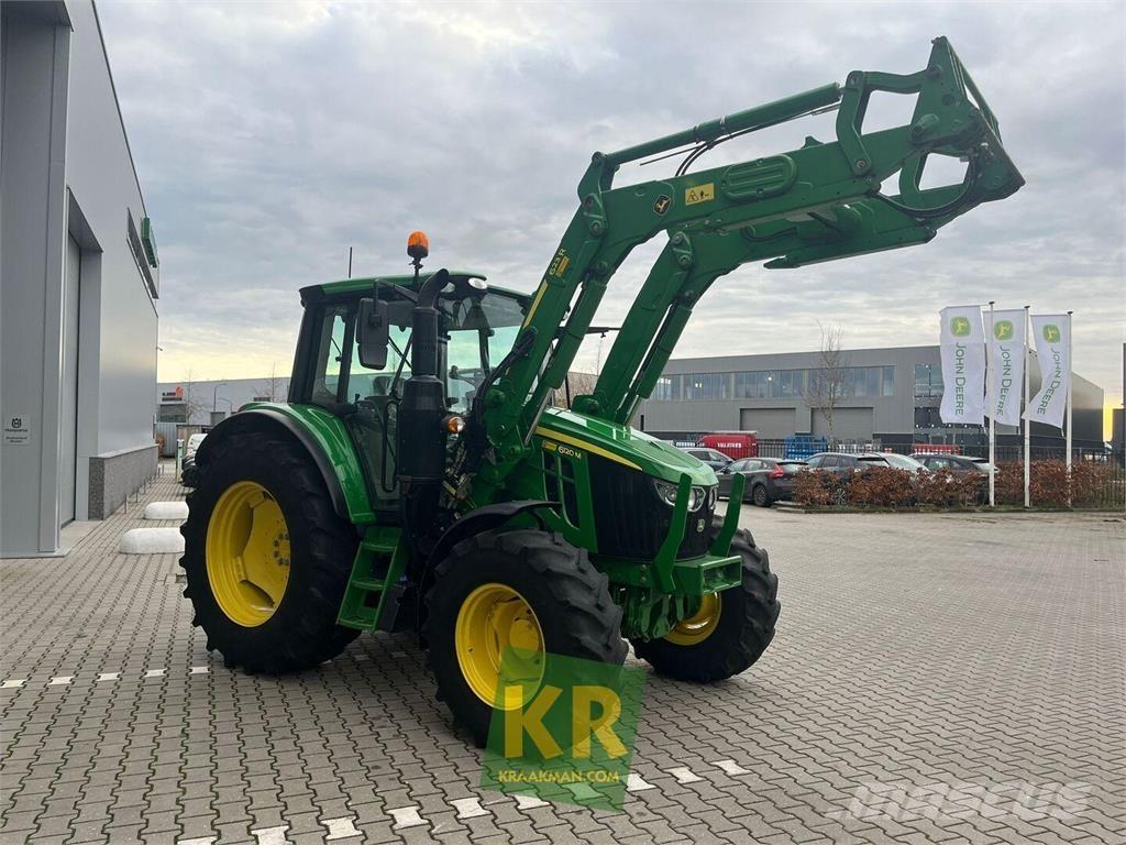 John Deere 6120M Traktorji