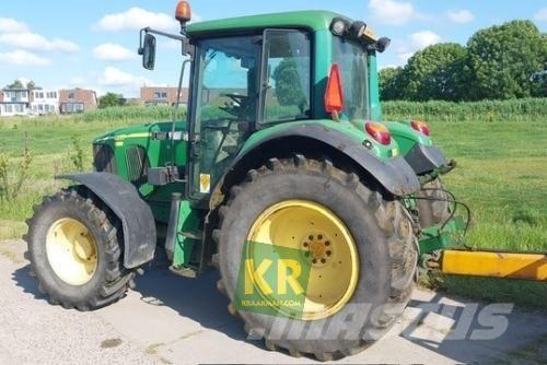 John Deere 6220 Traktorji