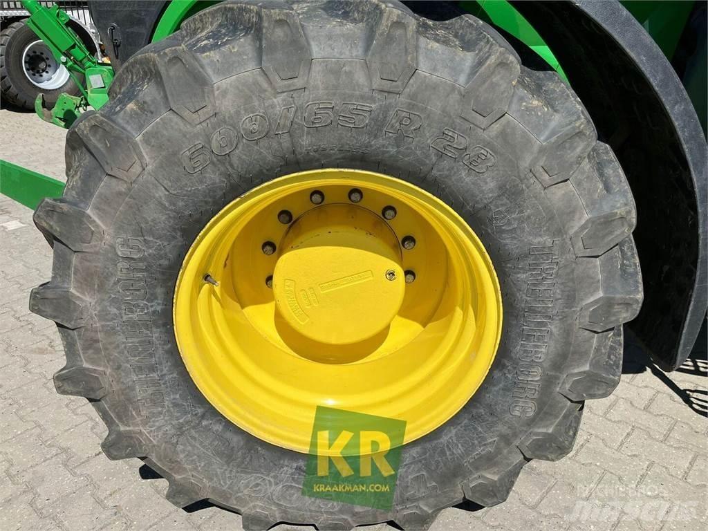 John Deere 7230R Traktorji