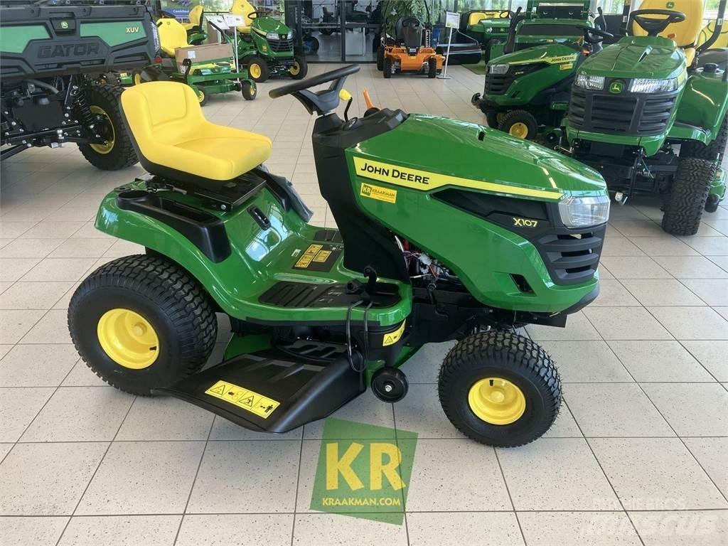 John Deere X107 Vrtni traktor kosilnice