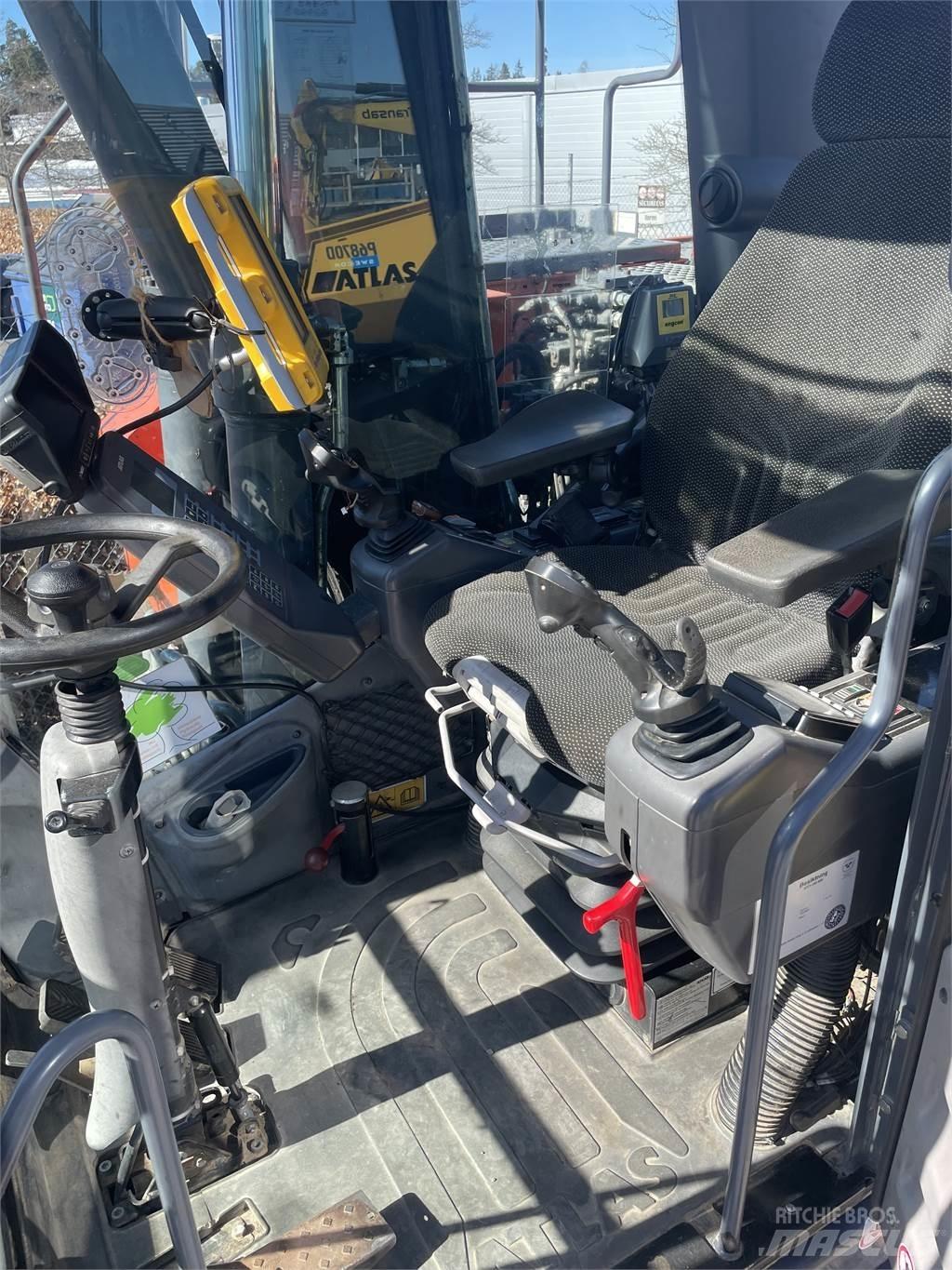 Atlas 140W Bagri na kolesih