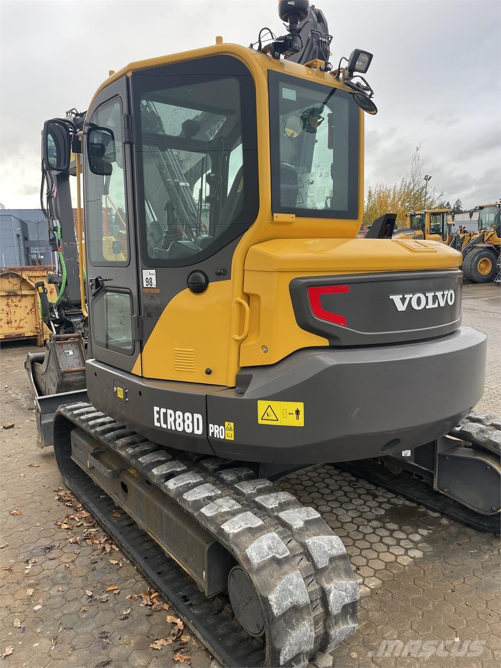  ECR88D Mini bagri <7t