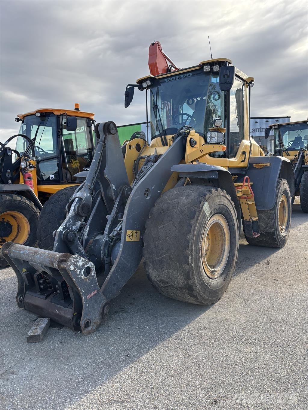 Volvo L90H Kolesni nakladalci