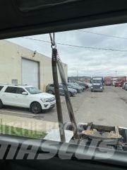 Freightliner 122SD Vlačilci