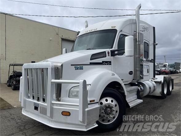 Kenworth T880 Vlačilci