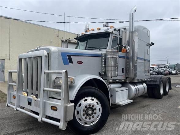 Peterbilt 388 Vlačilci