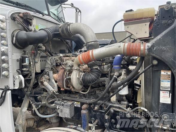 Peterbilt 388 Vlačilci