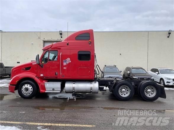 Peterbilt 587 Vlačilci