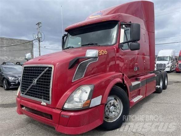 Volvo VNL64T730 Vlačilci
