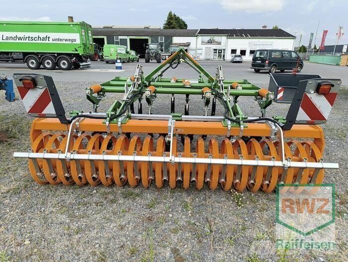 Amazone Cenio 3000 Kultivatorji