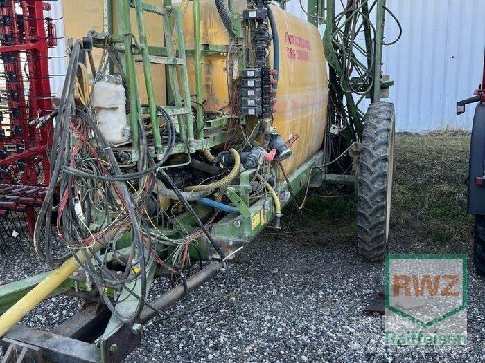 Amazone UG 3000 Vlečne škropilnice