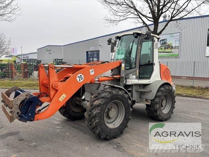 Atlas AR85 Kolesni nakladalci