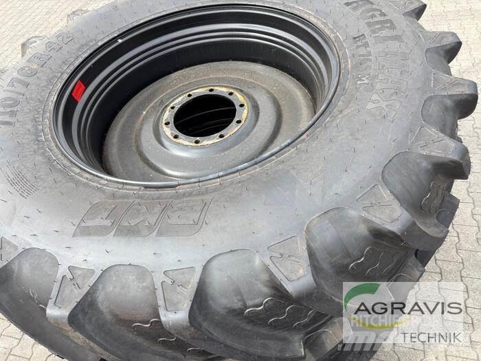 BKT KR710/70R42 Gume, kolesa in platišča