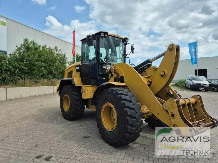 CAT 930 M Kolesni nakladalci