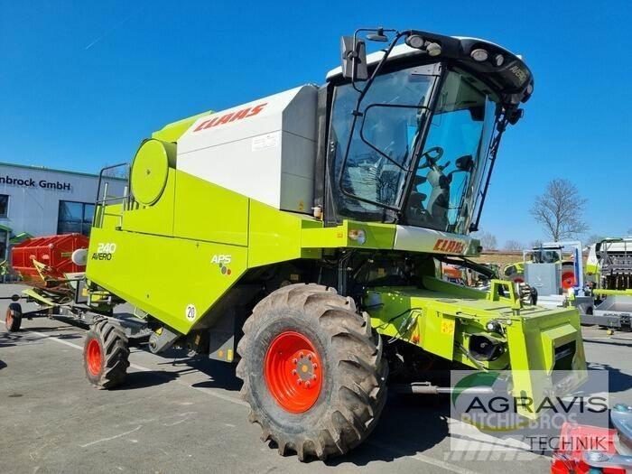 CLAAS AVERO 240 Kombajni