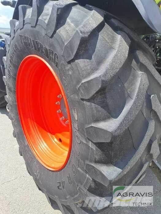 CLAAS AXION 870 Traktorji