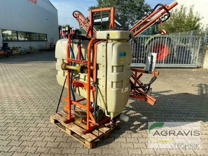 Douven 600 L Vlečne škropilnice