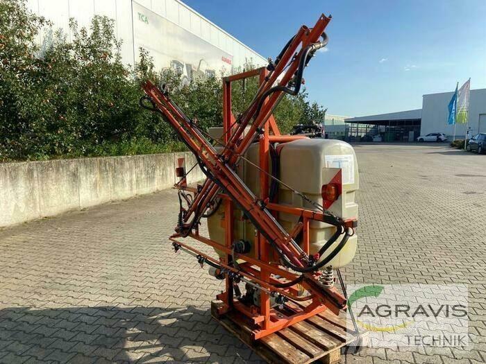 Douven 600 L Vlečne škropilnice