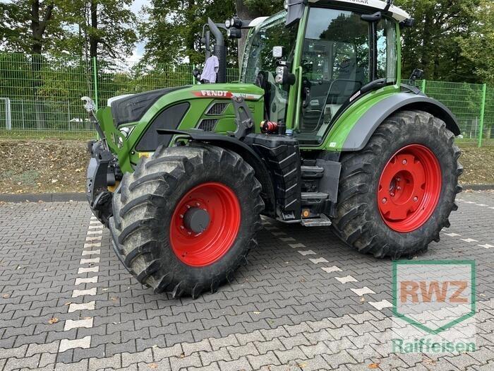 Fendt 516 Vario Traktorji