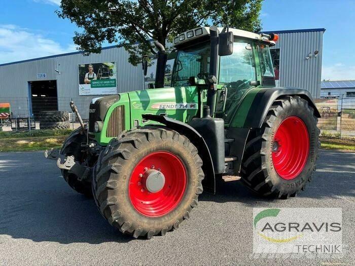 Fendt 714 VARIO Traktorji