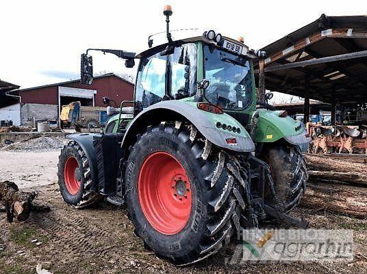 Fendt 716 SCR Traktorji