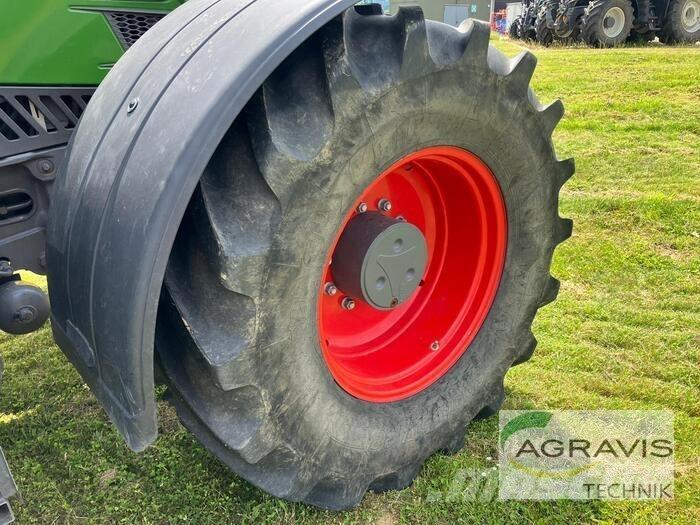 Fendt 718 VARIO S4 Traktorji
