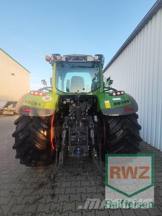 Fendt 724 Vario Traktorji