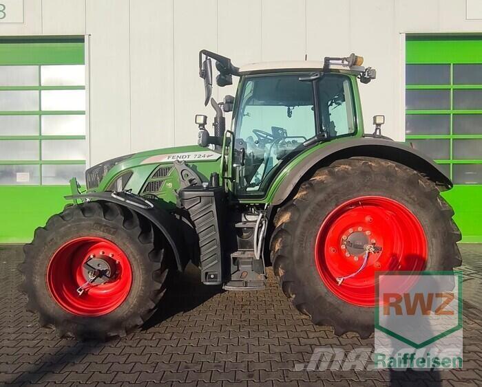 Fendt 724 Vario Traktorji