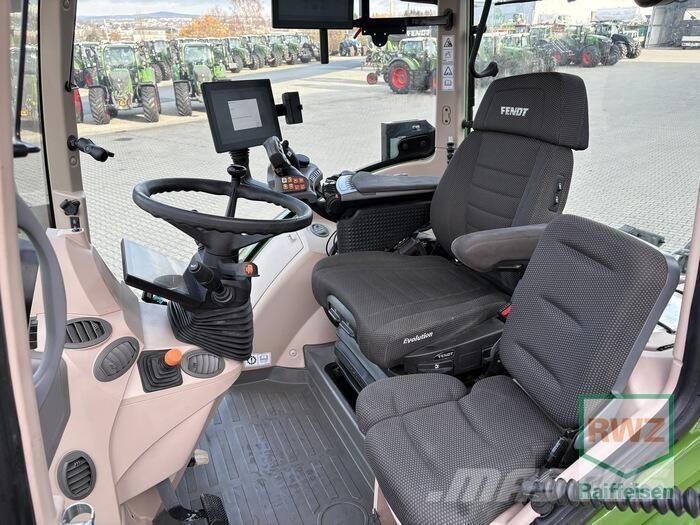 Fendt 728 Vario Traktorji