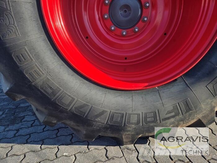 Fendt 828 VARIO S4 Traktorji