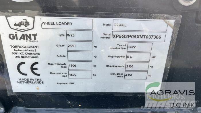 GiANT G2200E Kolesni nakladalci