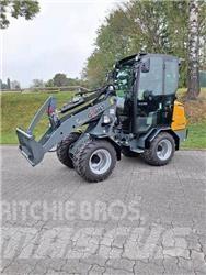 GiANT G2300 HD Kolesni nakladalci