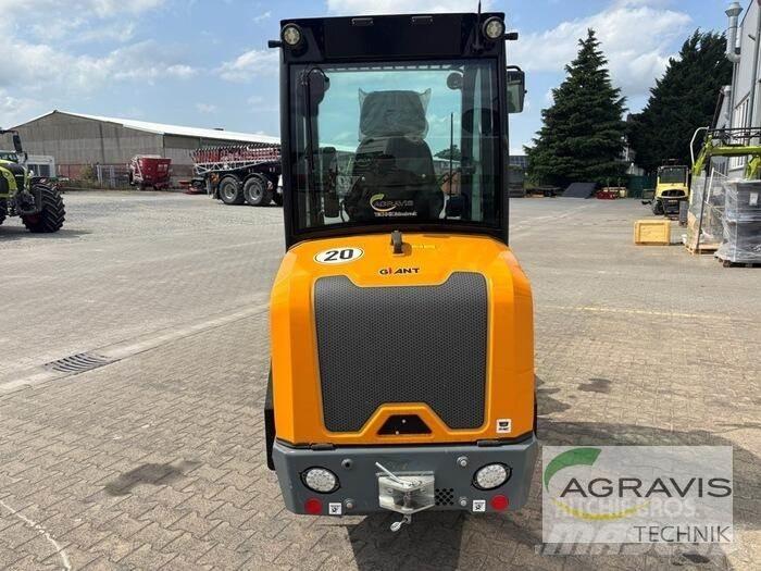 GiANT G2700 E Kolesni nakladalci