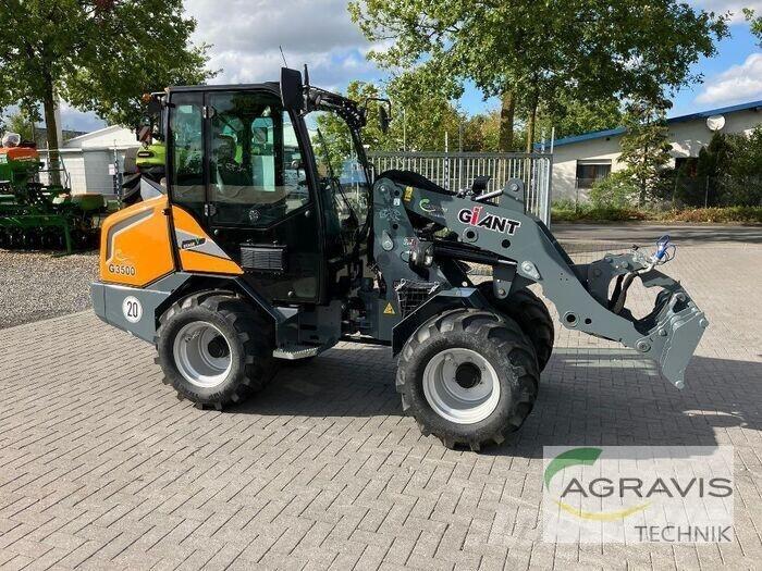GiANT G3500 Kolesni nakladalci