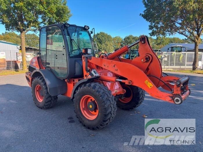 Hitachi ZW 95 Kolesni nakladalci