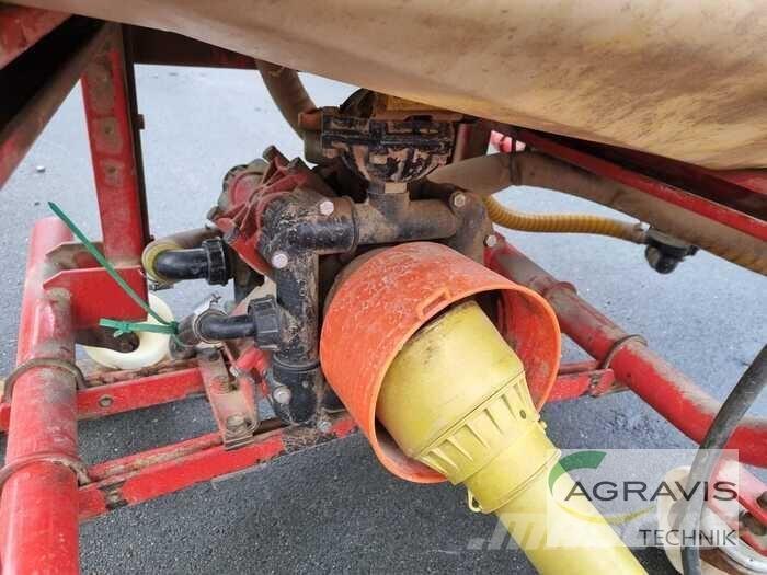 Holder F 815 HM Vlečne škropilnice