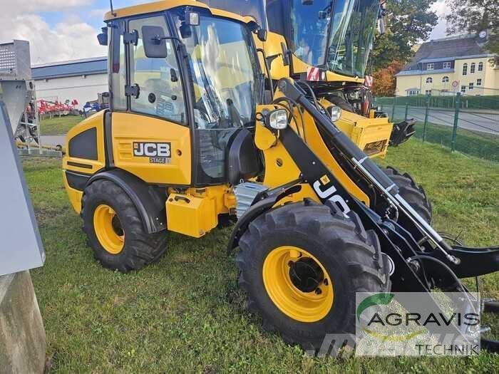 JCB 407 AGRI STUFE V Kolesni nakladalci