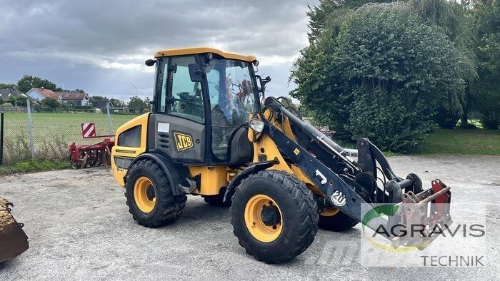 JCB 407 T4 Kolesni nakladalci