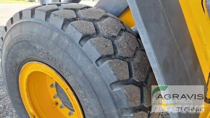 JCB 437 HT Kolesni nakladalci