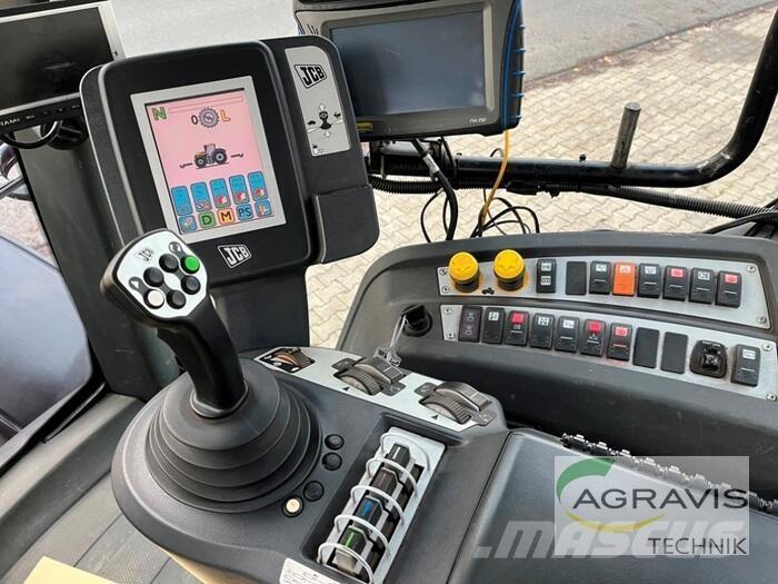 JCB 8310 Kmetijski teleskopski nakladalci