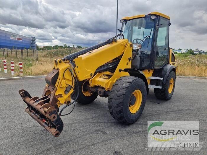 JCB TM 220 AGRI Kolesni nakladalci