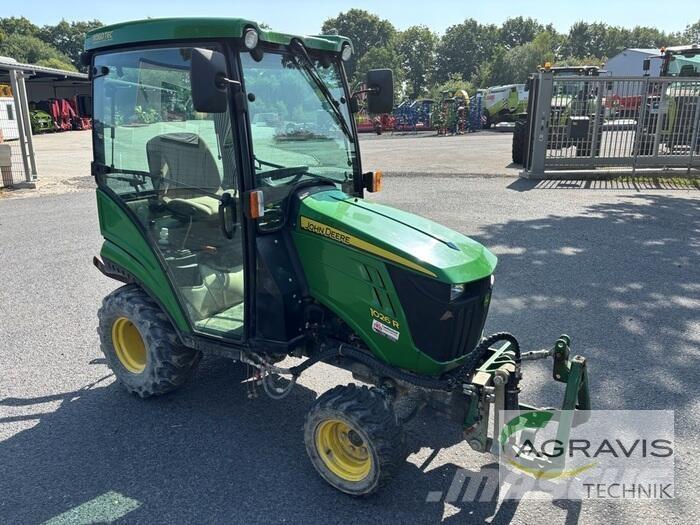 John Deere 1026 R Traktorji