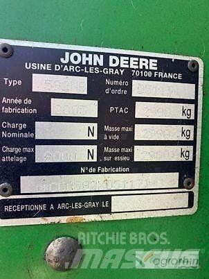 John Deere 592 MAXICUT Balirke (okrogle bale)